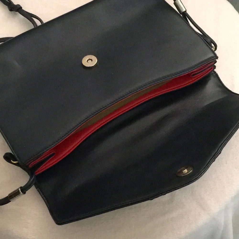 Classic Black Envelope Crossbody Bag